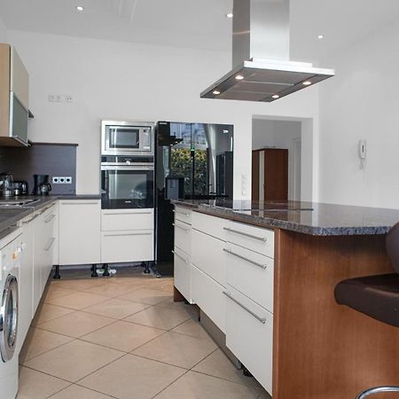 Superb 7Br Shared Apartment- Near Hauptbahnhof Wien Exteriör bild