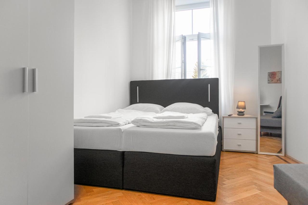 Superb 7Br Shared Apartment- Near Hauptbahnhof Wien Exteriör bild