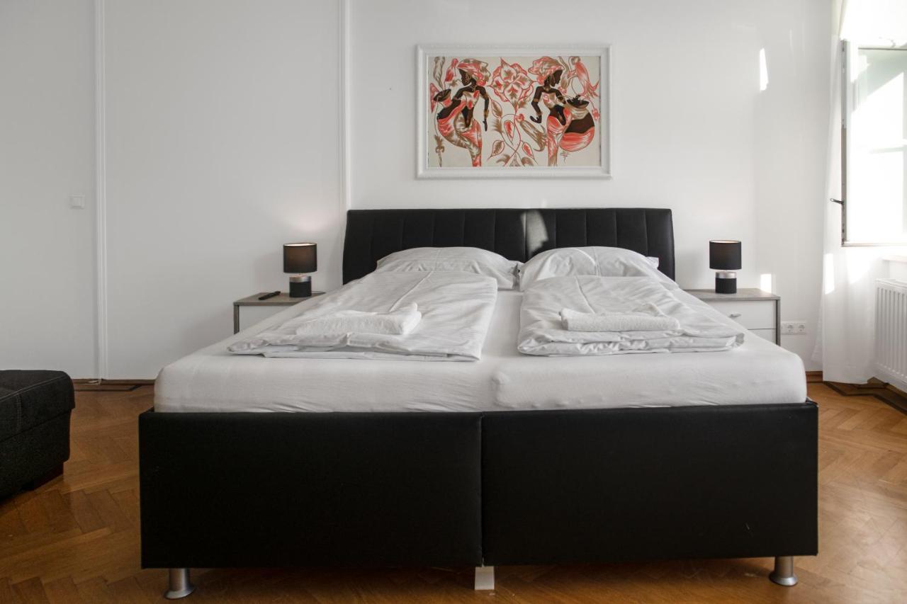 Superb 7Br Shared Apartment- Near Hauptbahnhof Wien Exteriör bild
