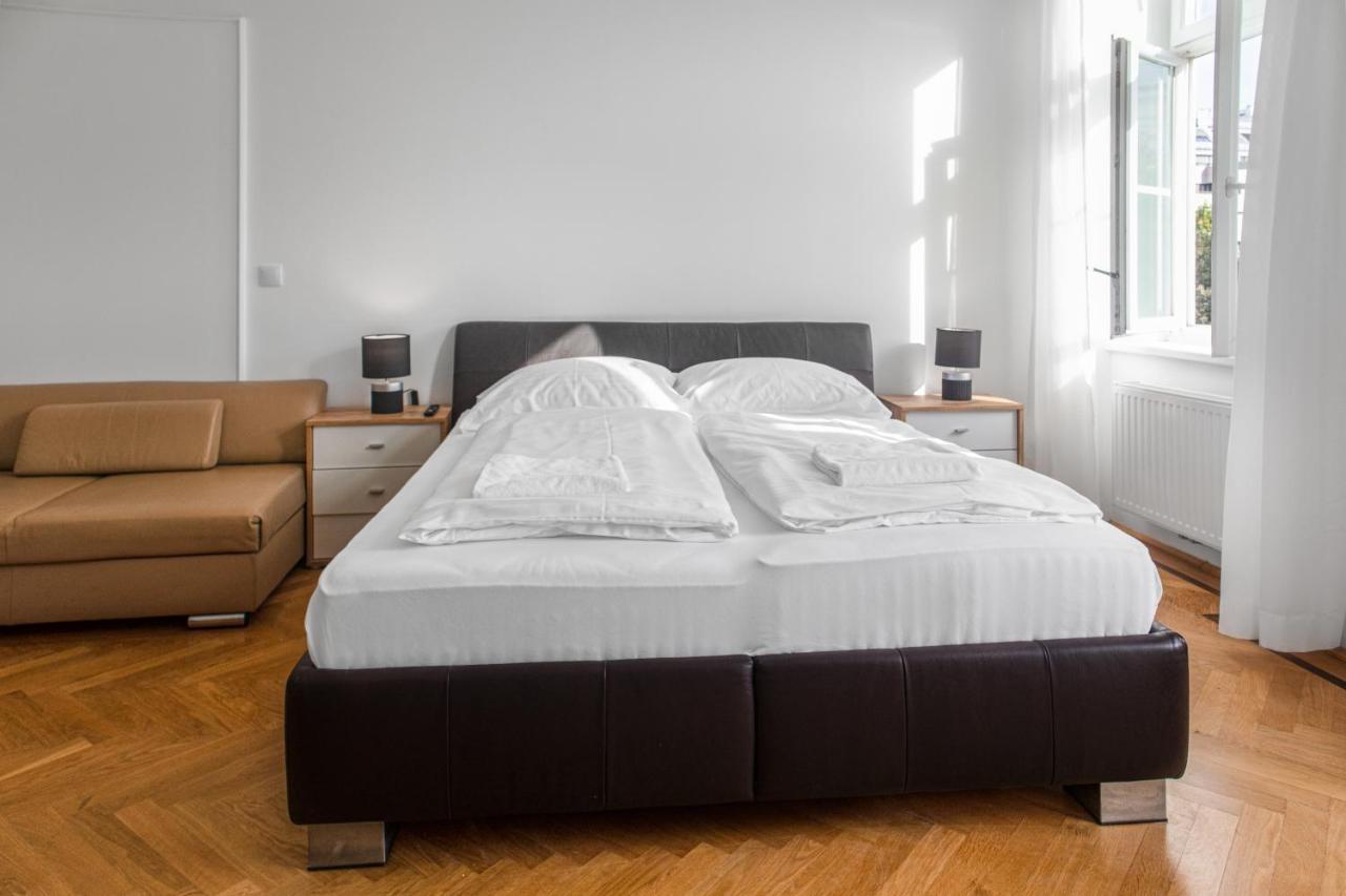 Superb 7Br Shared Apartment- Near Hauptbahnhof Wien Exteriör bild