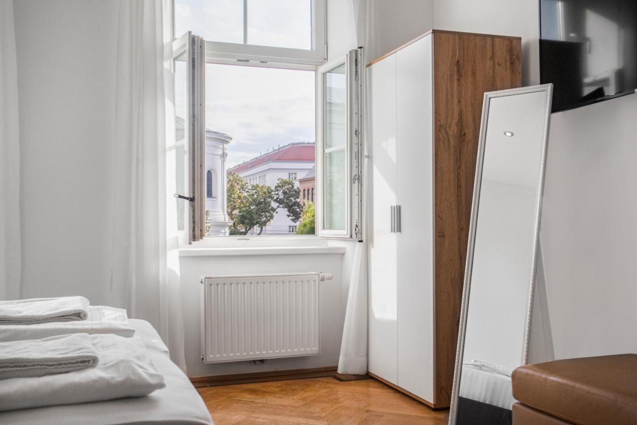 Superb 7Br Shared Apartment- Near Hauptbahnhof Wien Exteriör bild