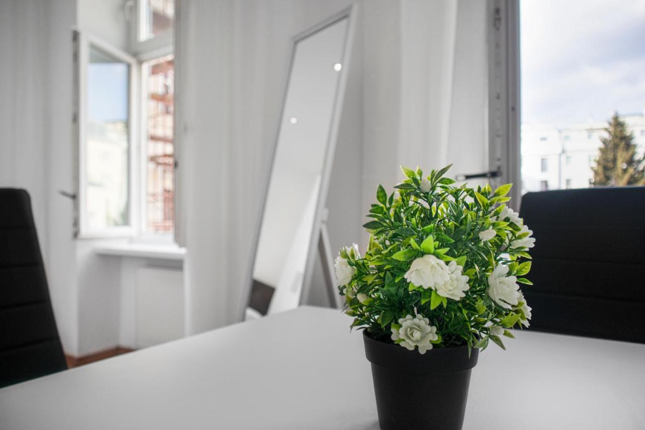 Superb 7Br Shared Apartment- Near Hauptbahnhof Wien Exteriör bild