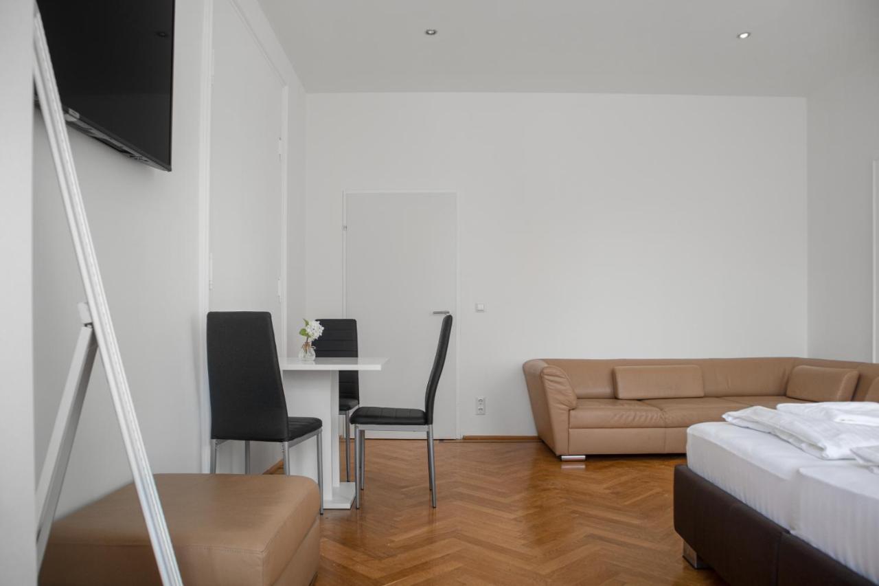 Superb 7Br Shared Apartment- Near Hauptbahnhof Wien Exteriör bild