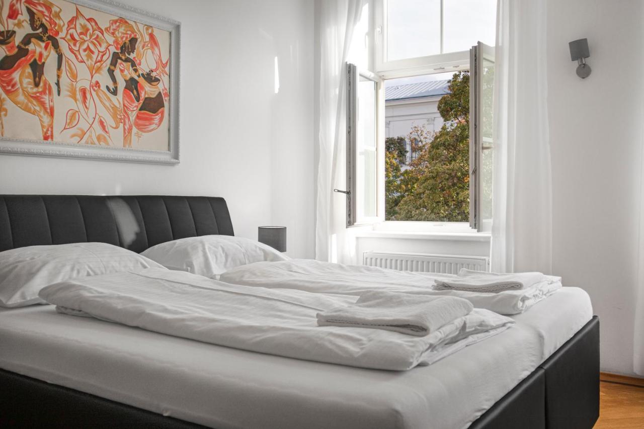 Superb 7Br Shared Apartment- Near Hauptbahnhof Wien Exteriör bild