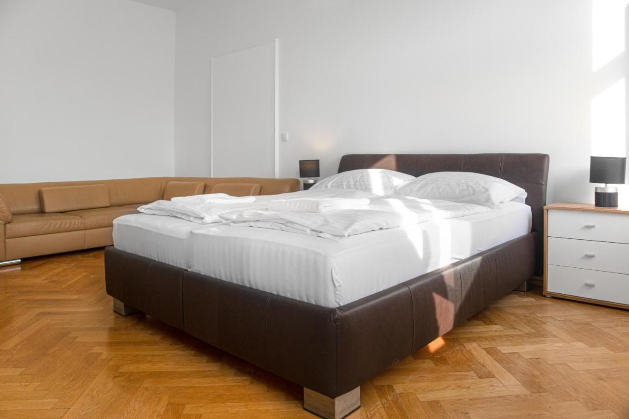 Superb 7Br Shared Apartment- Near Hauptbahnhof Wien Exteriör bild