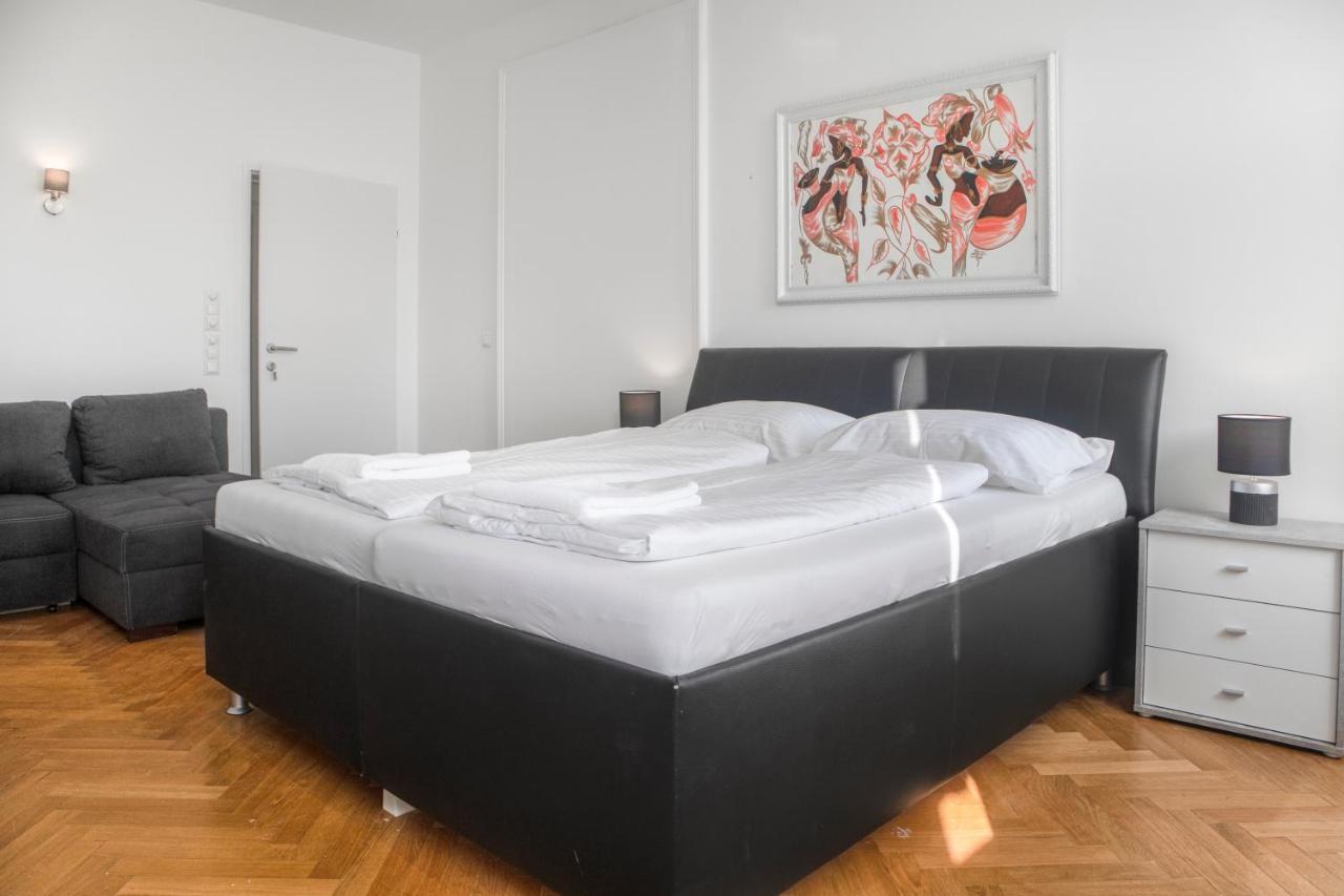 Superb 7Br Shared Apartment- Near Hauptbahnhof Wien Exteriör bild