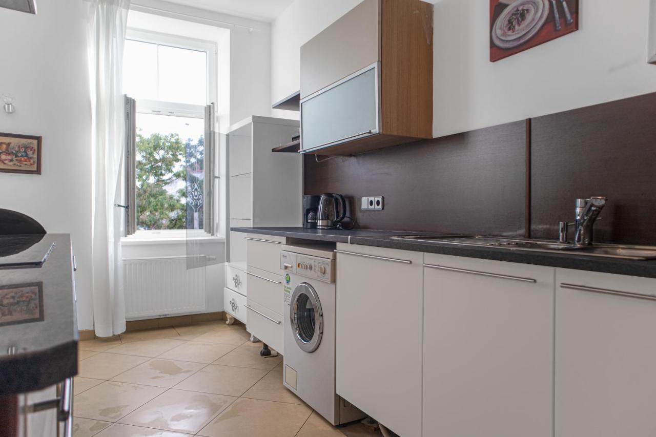 Superb 7Br Shared Apartment- Near Hauptbahnhof Wien Exteriör bild