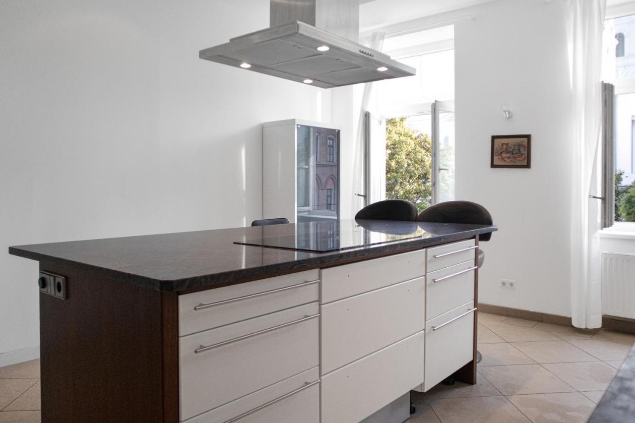 Superb 7Br Shared Apartment- Near Hauptbahnhof Wien Exteriör bild